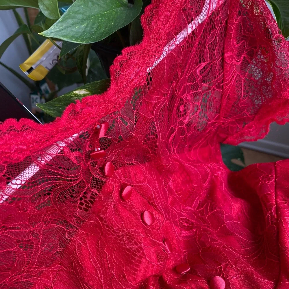 Red Lace Midi Dress - Elegant Evening Vintage Style - Picture 4 of 8